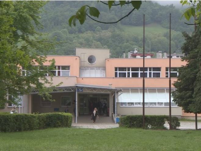 Golubović sa rukovodskom banjalučkih škola o dogradnji prostora za produženi boravak