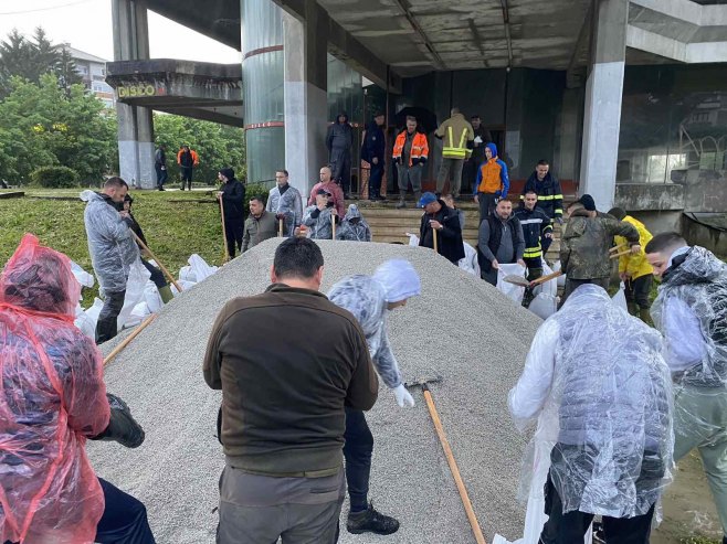 Poplave u Novom Gradu - Foto: RTRS