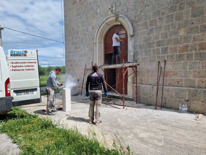 Obnova hrama u selu Otišić u Dalmaciji - Foto: SRNA