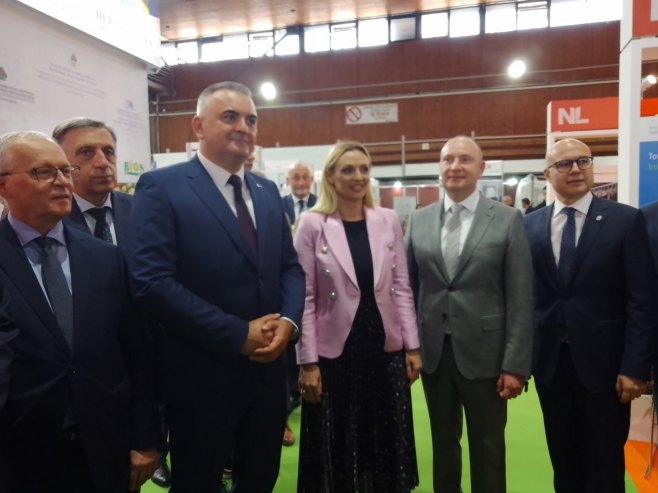 Ministri poljoprivrede Srpske i Srbije na Novosadskom sajmu - Foto: RTRS