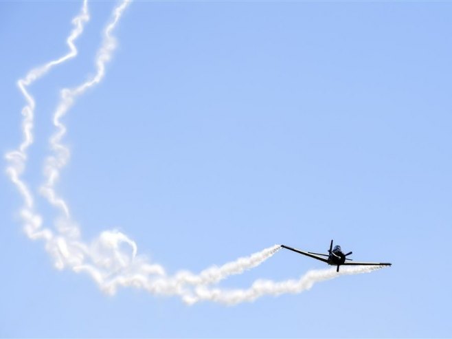 Sportski avion (Foto: EPA-EFE/ANTHONY ANEX) - 