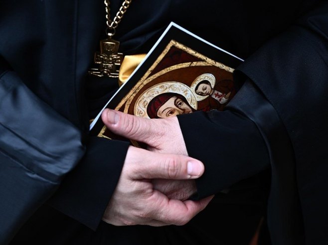 Katolički sveštenik (Foto:  EPA-EFE/LUCA ZENNARO, ilustracija) - 