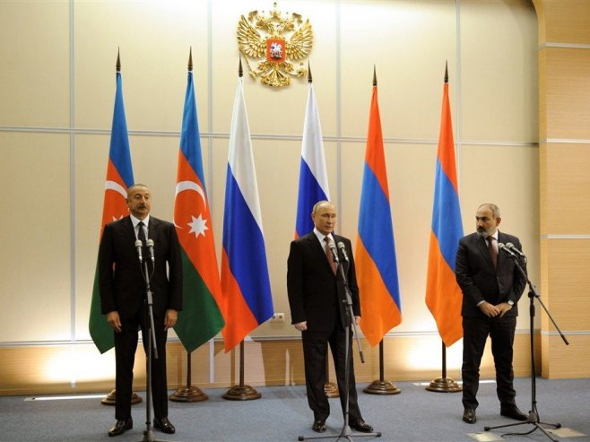 Putin, Alijev i Pašinjan (Foto: EPA/MIKHAIL KLIMENTYEV / KREMLIN POOL) - 