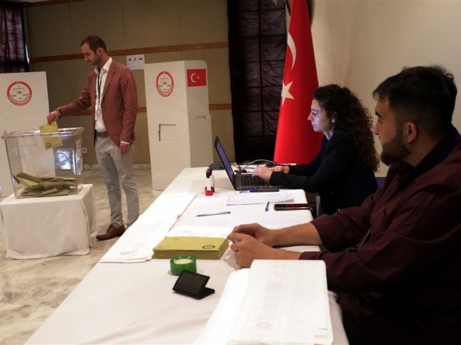 Izbori u Turskoj (Foto: EPA-EFE/SOHAIL SHAHZAD/ilustracija) - 