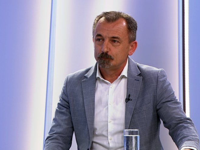 Adamović: Srbi na KiM žive u teškim uslovima i neizvjesnosti (VIDEO)