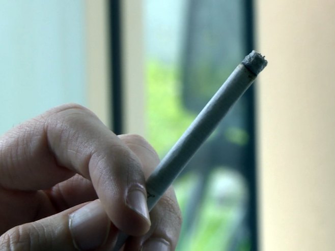 Predložena zabrana pušenja u zatvorenim prostorima
