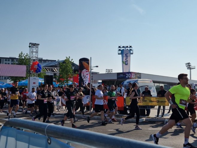 Banjaluka trči polumaraton; Pogledajte atmosferu (FOTO/VIDEO)