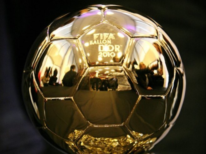 Zlatna lopta (Foto: EPA/LUCAS DOLEGA, ilustracija) - 