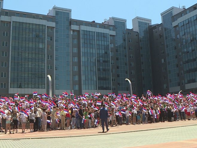 Djeca sa KiM u Banjaluci - Foto: RTRS