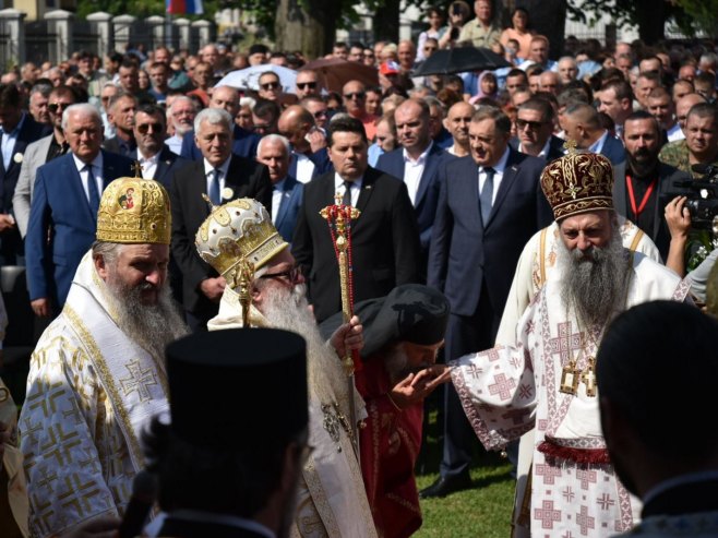 Obilježavanje u Bratuncu Obilježavanje u Bratuncu - Foto: predsjednikrs.rs/Borislav Zdrinja