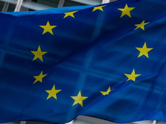 Zastava EU (Foto:  EPA-EFE/STEPHANIE LECOCQ) - 