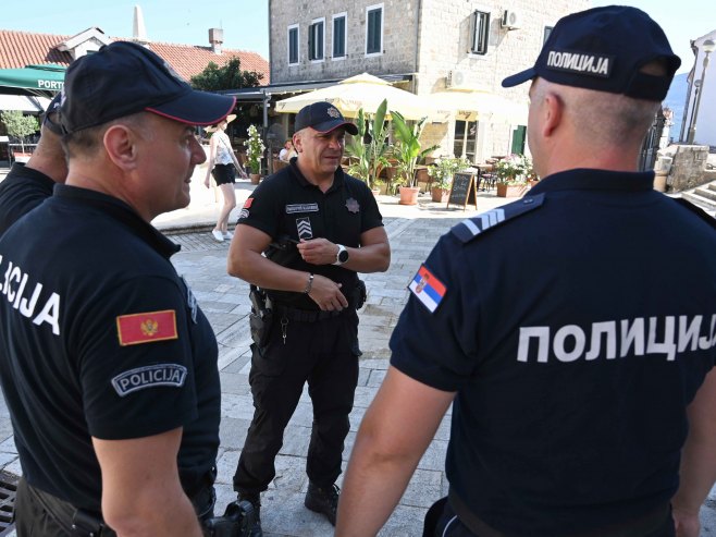 Policija Crne Gore (Foto: TANJUG/ OMK MUP REPUBLIKE SRBIJE/ bg) Policija Crne Gore (Foto: TANJUG/ OMK MUP REPUBLIKE SRBIJE/ bg) -