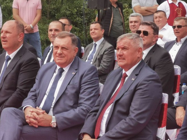 Dodik i Višković u Mrsnovu (Foto: twitter.com/Vlada_Srpske) - 