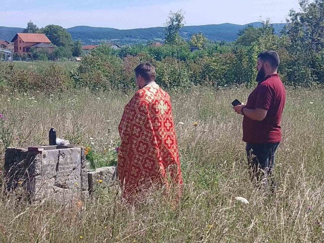 U Garavicama održan je parastos žrtvama ustaškog terora u Drugom svjetskim ratu - Foto: RTRS