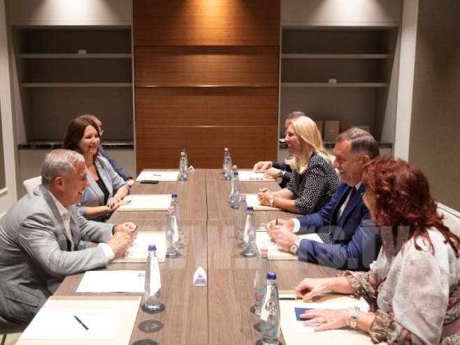 Sastanak Dodik, Cvijanović i Minihanov - Foto: RTRS
