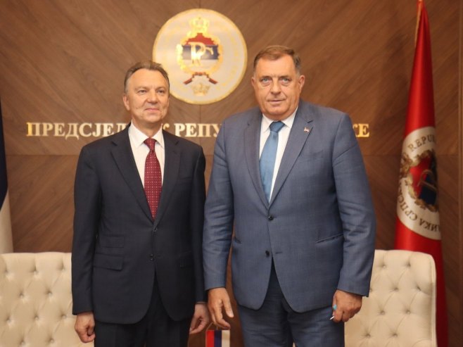 Milorad Dodik i Vladimir Ulahovič - Foto: Ustupljena fotografija