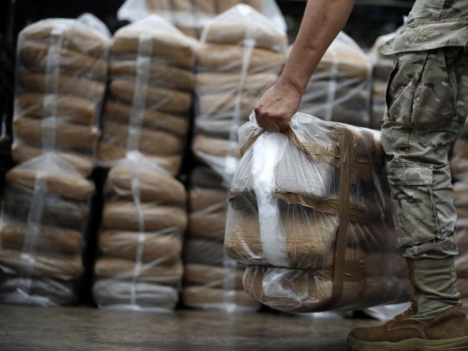 Droga (Foto: EPA-EFE/Bienvenido Velasco, ilustracija) - 