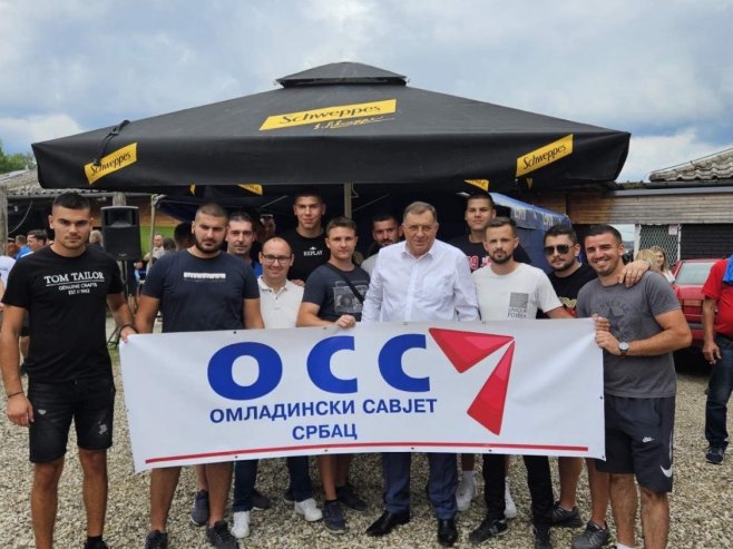 Dodik u Srpcu (Foto: twitter.com/MiloradDodik) - 