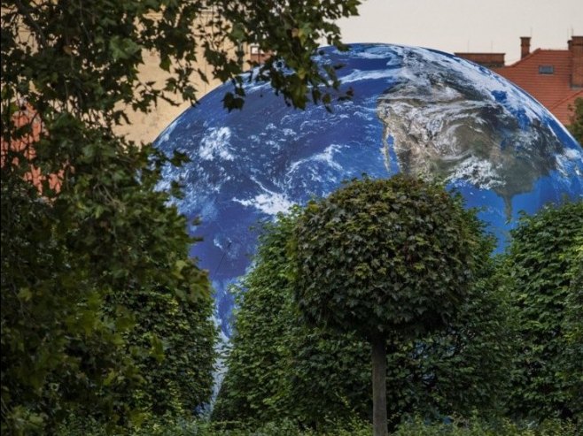 Planeta zemlja (Foto:  EPA-EFE/MARTIN DIVISEK) - 