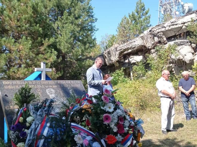 Služen pomen žrtvama NATO bombardovanja tornja "Kraljica" - Foto: RTRS