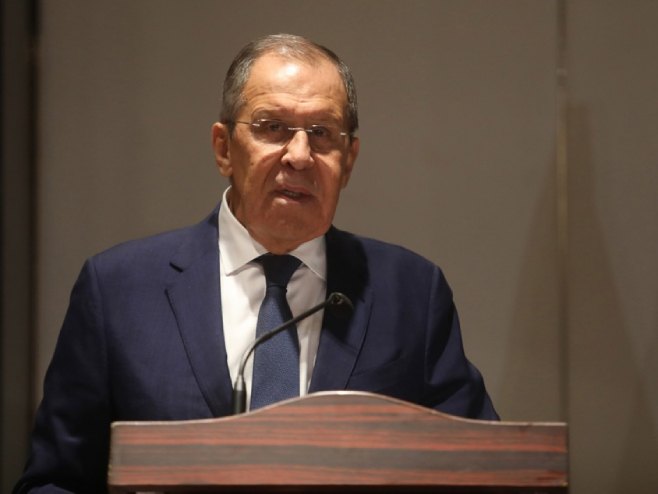 Sergej Lavrov (foto: EPA-EFE/MONIRUL ALAM) - 