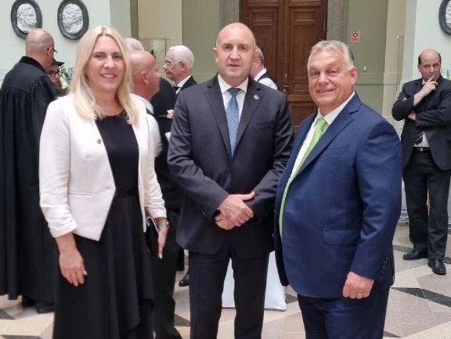 Željka Cvijanović, Viktor Orban i Rumen Radev (foto: https://www.instagram.com/zeljka.cvijanovic/) Željka Cvijanović, Viktor Orban i Rumen Radev (foto: https://www.instagram.com/zeljka.cvijanovic/) -