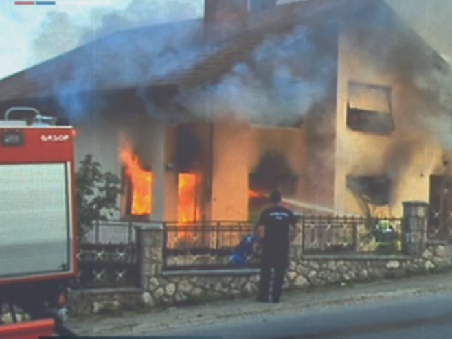 Požar kod Prnjavora - izgorjela kuća - Foto: Screenshot