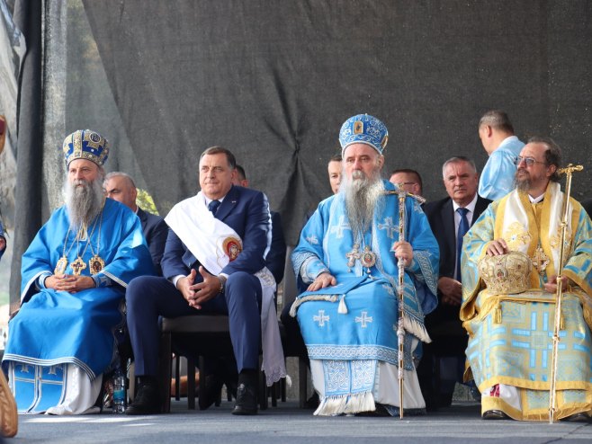 Patrijarh Porfirije i Milorad Dodik - Foto: predsjednikrs.rs/Borislav Zdrinja