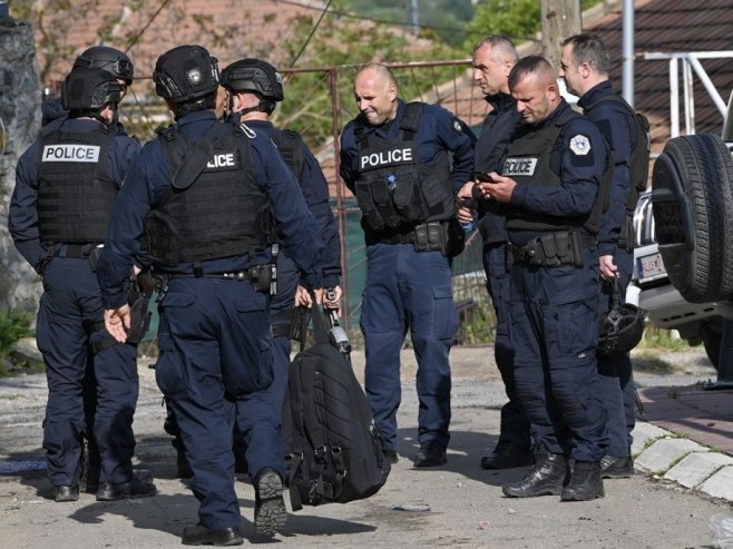 Policija tzv. Kosovo (Foto: EPA-EFE/GEORGI LICOVSKI) - 