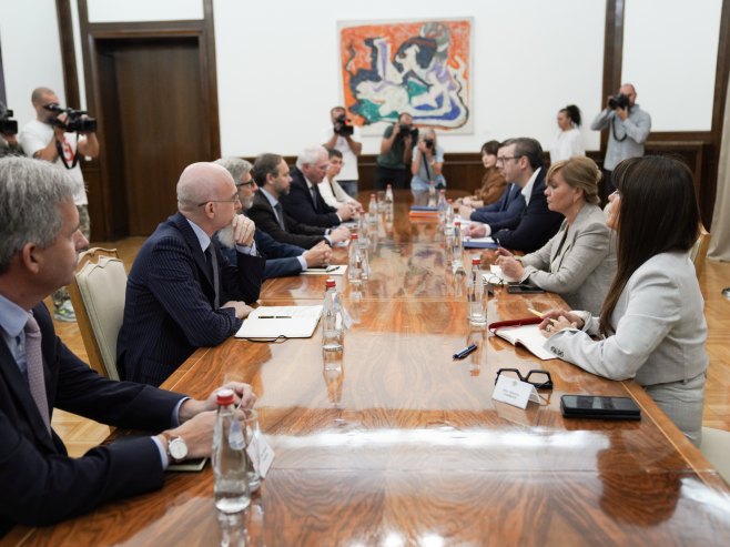 Vučić sa ambasadorima Kvinte (Foto: Tanjug/Strahinja Aćimović) - 