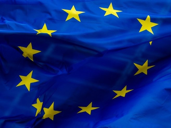 Zastava EU (Foto: EPA-EFE/STEPHANIE LECOCQ) - 