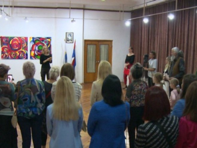 Višegrad: Otvorena izložba slika udruženja "Slikarski uranak" (VIDEO)