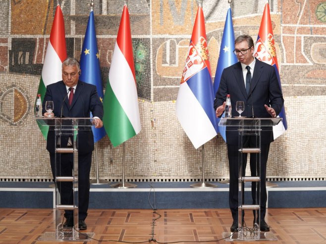 Vučić zahvalio Orbanu i Nahjanu za podršku