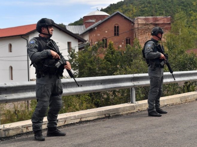 Tzv. kosovska policija (Foto: EPA-EFE/GEORGI LICOVSKI/ilustracija) - 