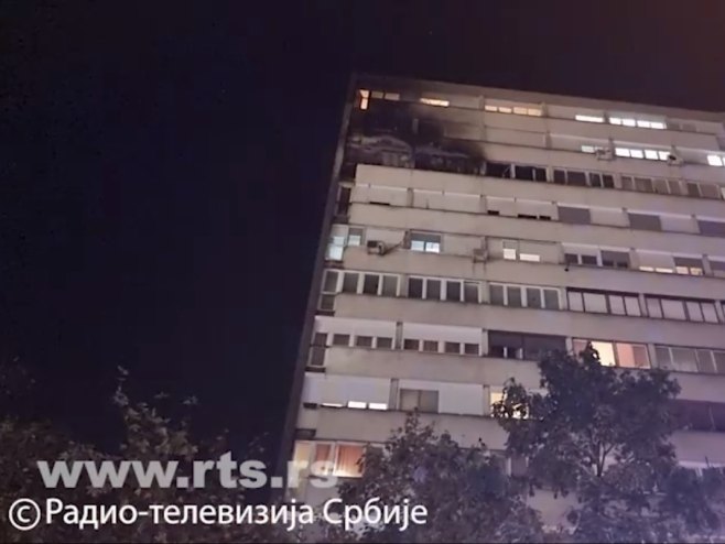 Požar u soliteru u Kragujevcu, dvije osobe stradale