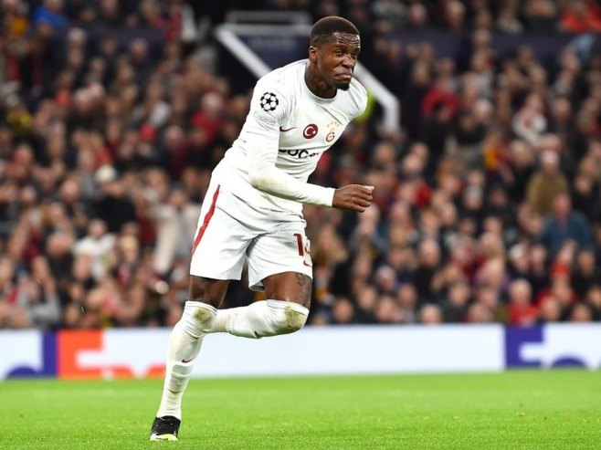 Vilfred Zaha (Foto: EPA-EFE/PETER POWELL) Vilfred Zaha (Foto: EPA-EFE/PETER POWELL) -