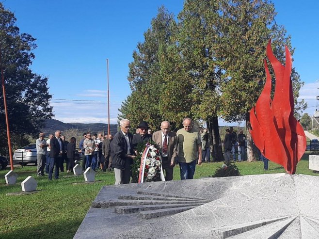 Polaganje vijenaca - Foto: RTRS