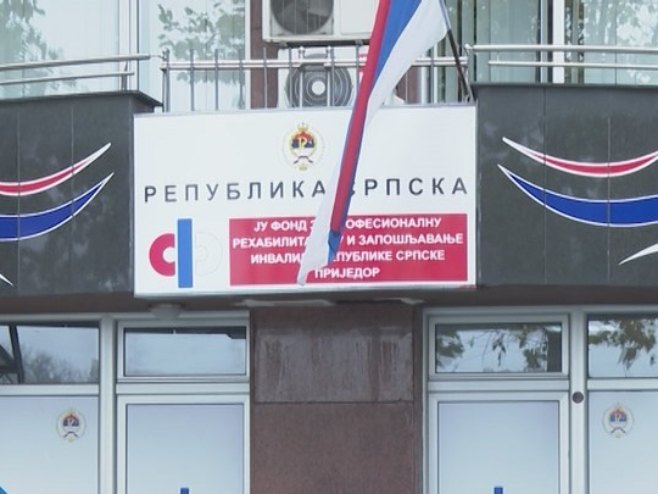 Za zapošljavanje lica sa invaliditetom do 35 godina po 20.000 km podsticaja