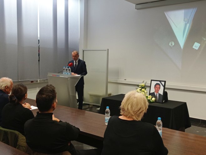 Komemoracija Dušanu Oljači Komemoracija Dušanu Oljači - Foto: RTRS