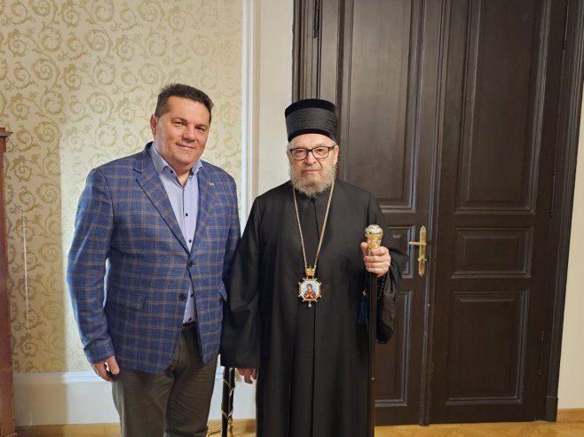 Stevandić sa episkopom Lukijanom Stevandić sa episkopom Lukijanom - Foto: Twitter