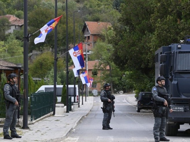 Tzv. policija (foto: EPA-EFE/GEORGI LICOVSKI) Tzv. policija (foto: EPA-EFE/GEORGI LICOVSKI) -