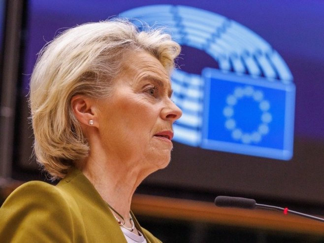 Ursula Fon der Lajen (Foto:  EPA-EFE/OLIVIER MATTHYS) - 