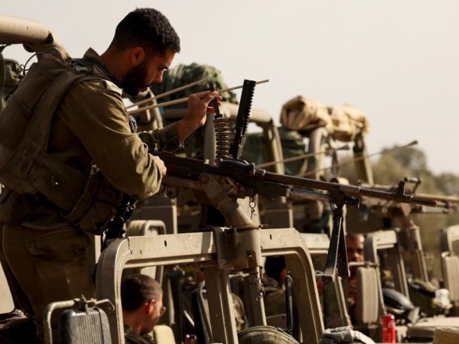 Izraelska vojska (Foto: EPA-EFE/ATEF SAFADI) - 