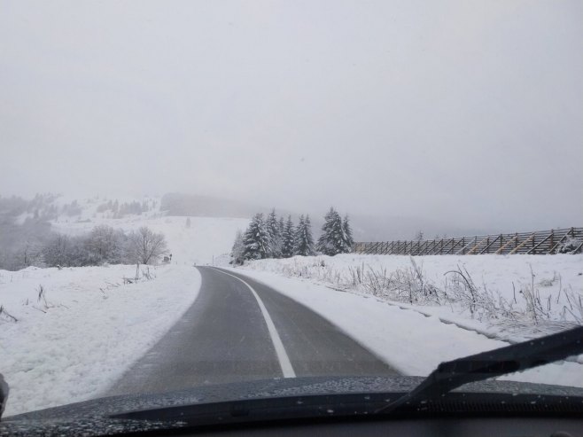 Snijeg (Foto: TANJUG/BRANKO LUKIĆ) - 
