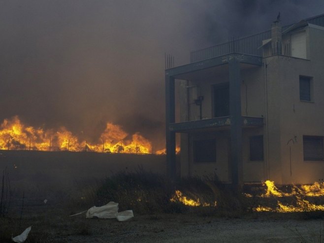 Požar (Foto:  EPA-EFE/IKONOMOU VASSILIS/ilustracija) - 