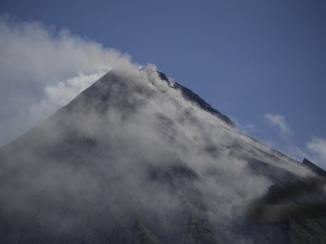 Vulkan (Foto: EPA-EFE/FRANCIS R. MALASIG/ilustracija) - 