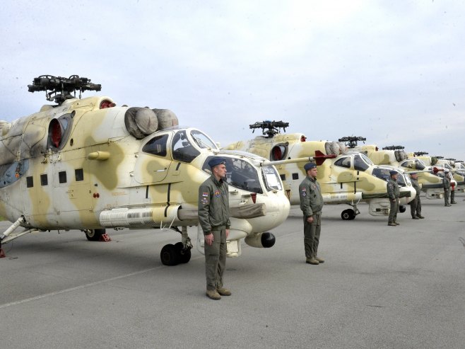 Helikopteri (Foto: TANJUG/ RADE PRELIĆ) - 