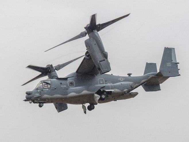 Američki vojni avion "osprej" (Foto: EPA/Zoltan Balogh HUNGARY OUT) - 