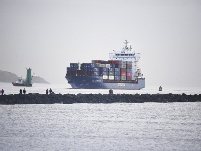 Teretni brod (Foto: EPA-EFE/AIDAN CRAWLEY/ilustracija) - 