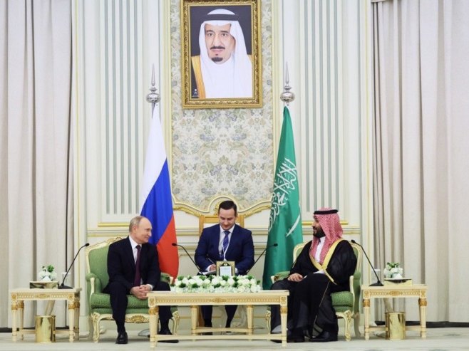 Putin i Bin Salman (Foto: EPA/SERGEI SAVOSTYANOV / SPUTNIK / KREMLIN POOL) - 